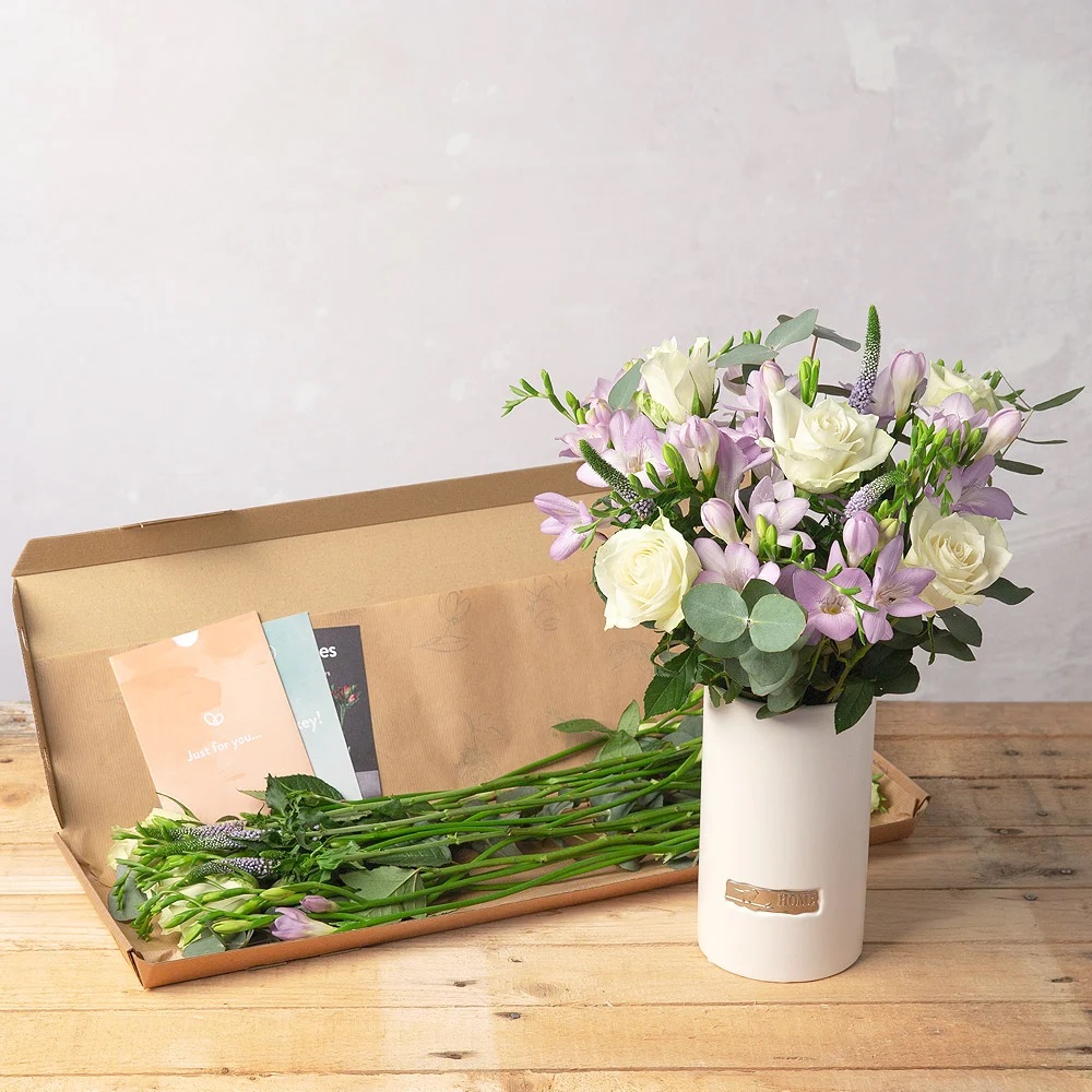 Letterbox flower outlet delivery