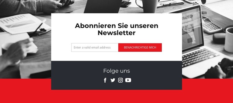 Abonnieren Sie unseren Newsletter mit sozialen Symbolen CSS-Vorlage