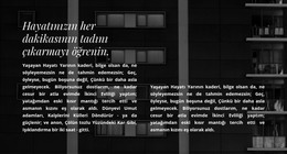 Bir Fotoğrafta Iki Sütun Metin Için Önyükleme HTML'Si