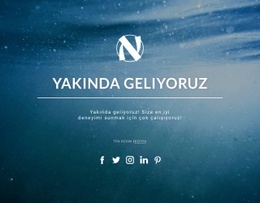Yakında Geliyoruz - Tek Sayfalık Web Sitesi Şablonu