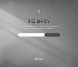 Již Brzy Blok S Logem – Drag & Drop Téma WordPress