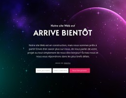 Bientôt Un Bloc Avec Un Arrière-Plan Site Réactif