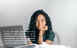 Texto Y Mujer De Negocios - Website Creator HTML