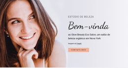 Estúdio De Beleza Modelo Limpo E Mínimo