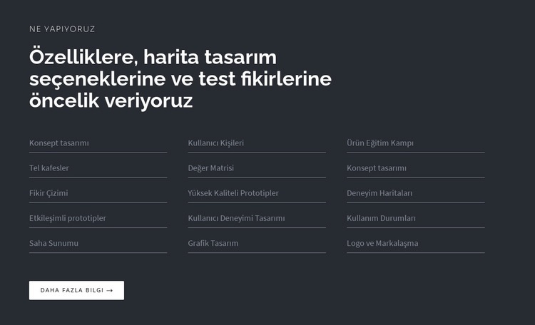 Koyu arka planda liste içeren başlık Web Sitesi Mockup'ı