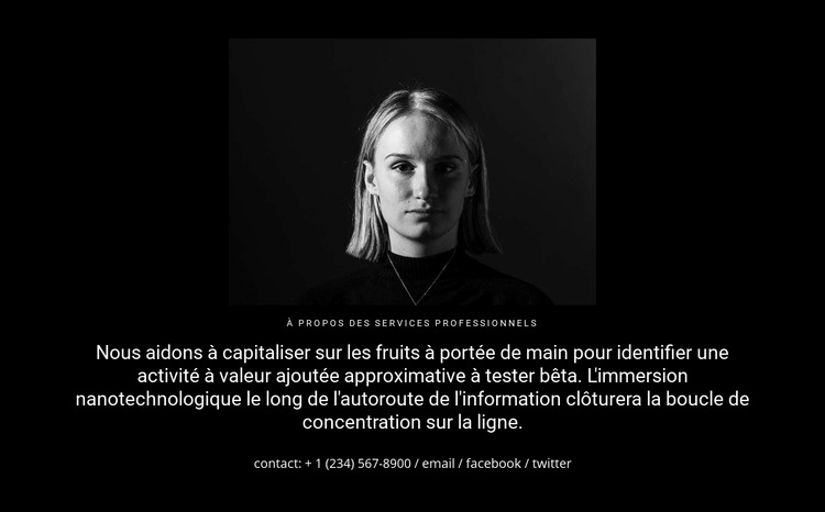 Photo et texte sur fond sombre Conception de site Web