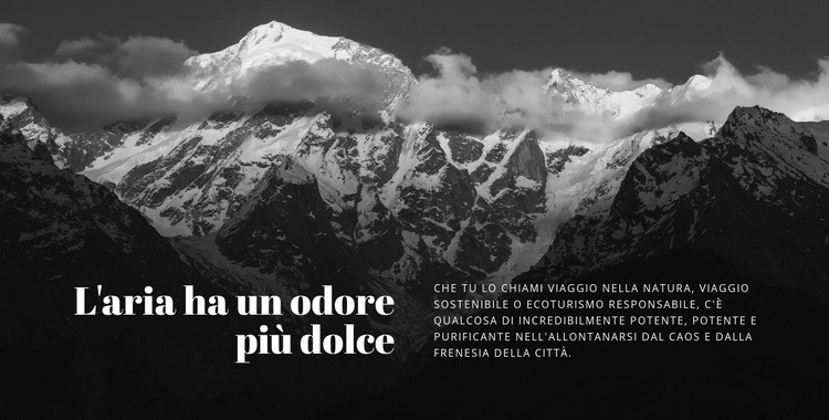 Viaggia in alta montagna Mockup del sito web