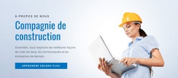 Nous Scrutons Les Plans De Construction - Conception De Site Web Simple