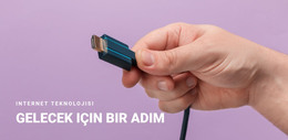 Heyecan Verici Teknolojilerle Gelecek - HTML Sayfası Şablonu